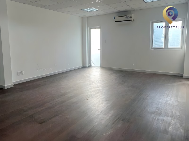 Tòa nhà B82 Bạch Đằng